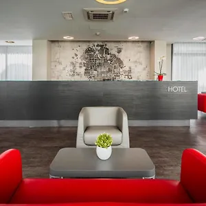 מלון Fasthotel Linate