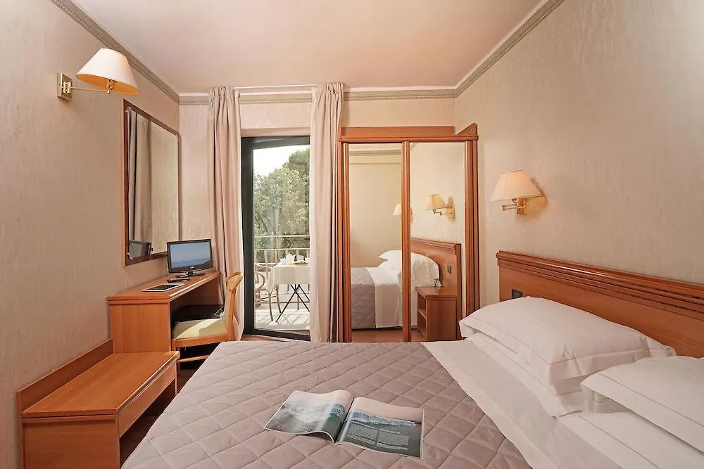 Hotel Du Lac Gardone Riviera