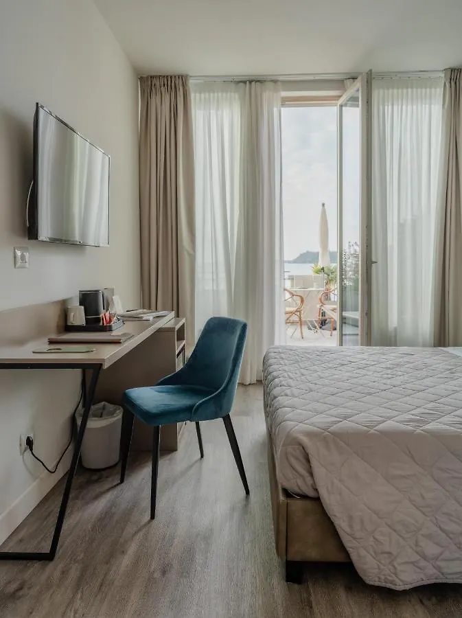 Hotel Du Lac Gardone Riviera