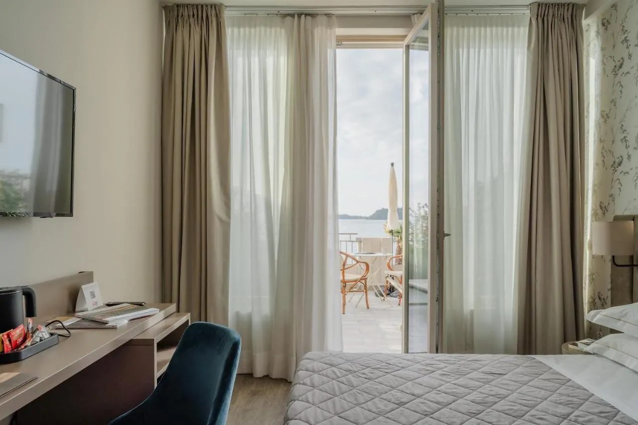 ***  Hotel Du Lac Gardone Riviera Italy