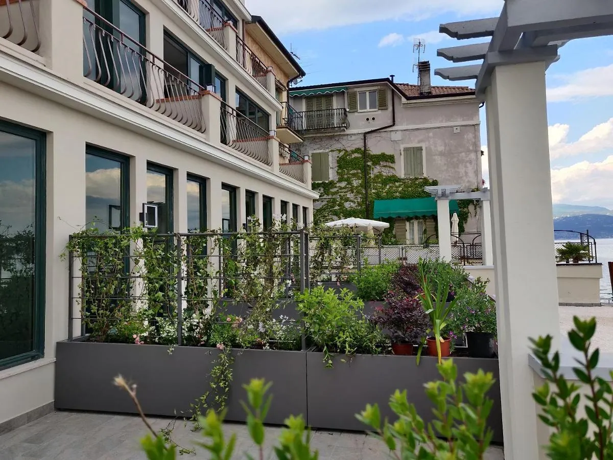Hotel Du Lac Gardone Riviera